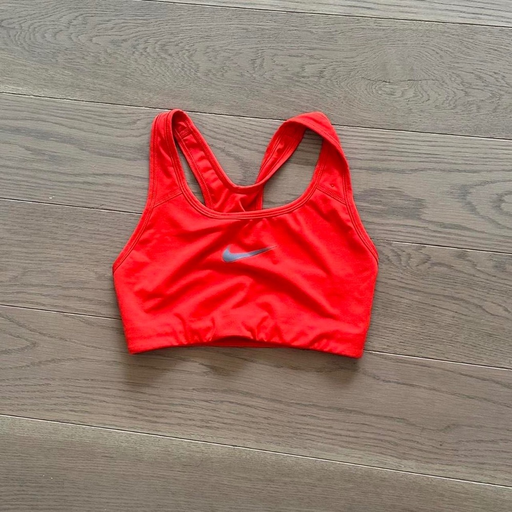 Nike Women's Swoosh Medium Support Sports Bra